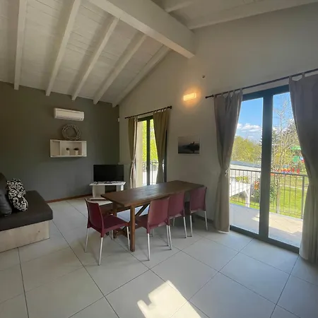 Il Borgo Delle Arti אתר קמפינג 3*