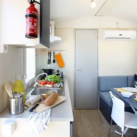 Il Borgo Delle Arti Kemping 3*